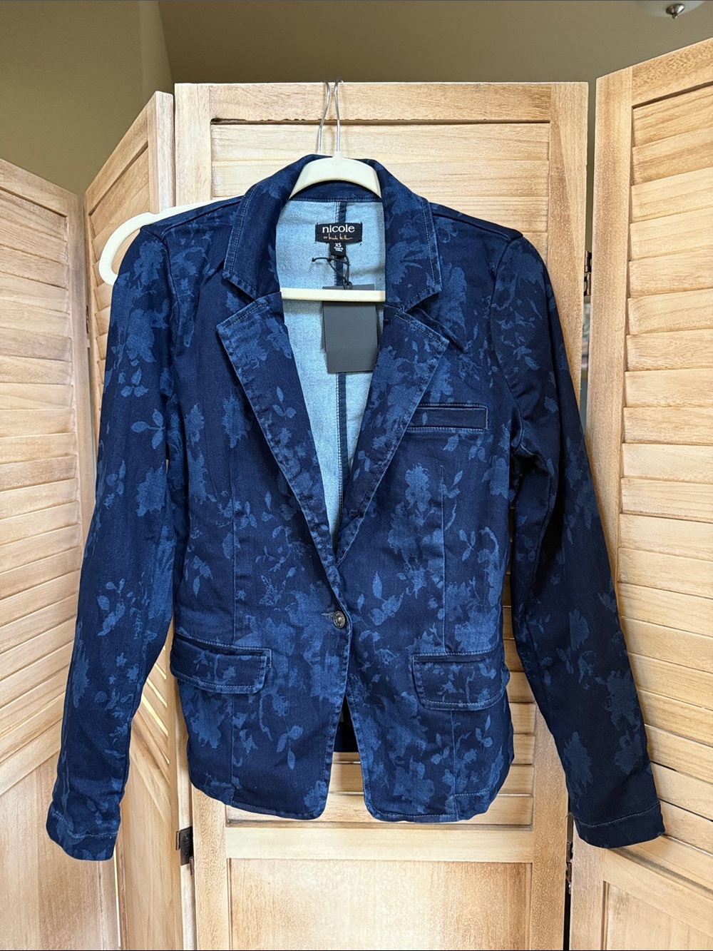 Nicole Miller Dark Blue stretchy Denim Floral Blazer